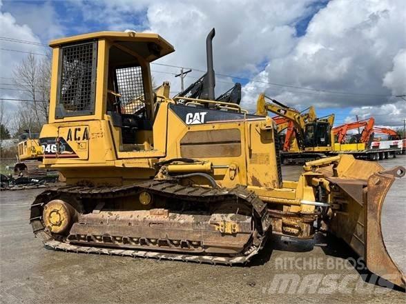 CAT D4G Dozers - Tratores rastos