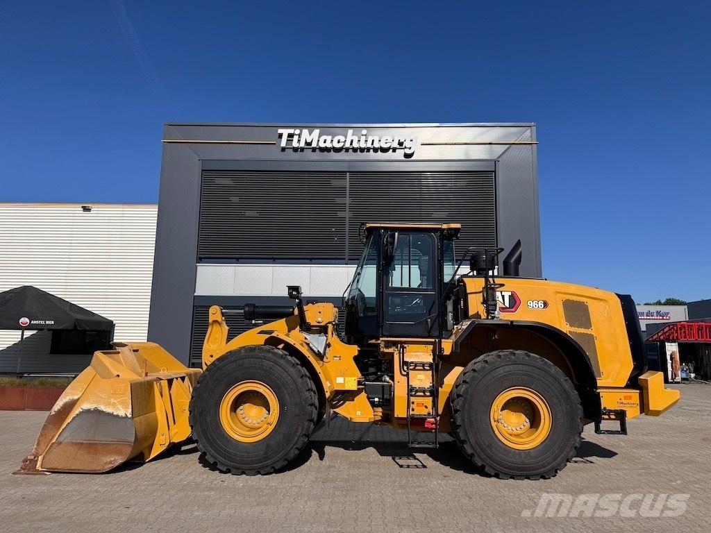 CAT 966 Carregadeiras de rodas