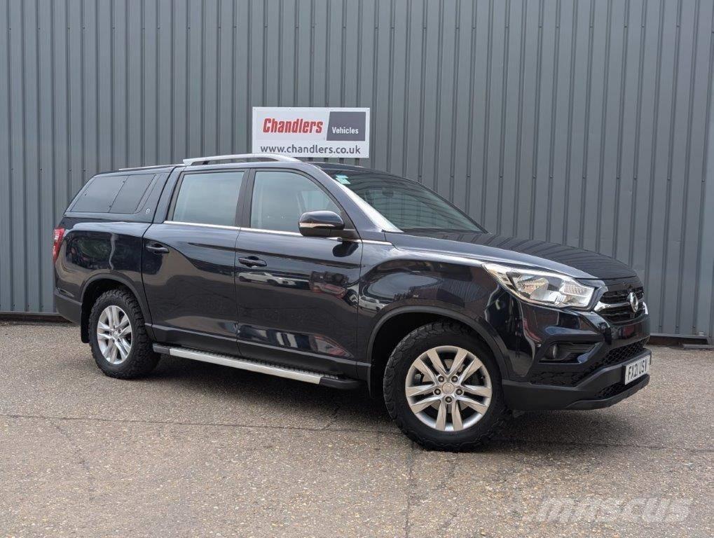 Ssangyong Musso Automóvel