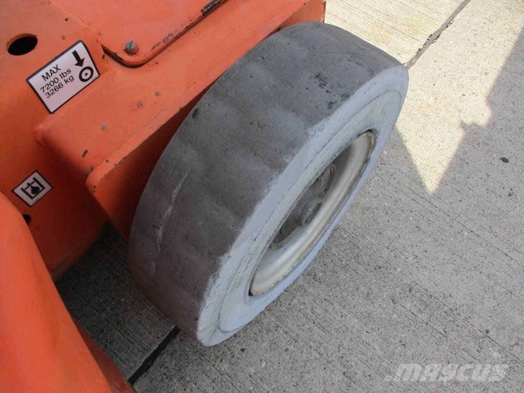 JLG E400 AJPN (745) Plataformas de braço compactas auto-propulsão