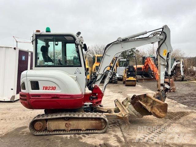 Takeuchi TB 230 Miniescavadeiras