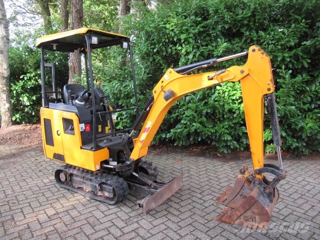 JCB 15 C -1 Miniescavadeiras