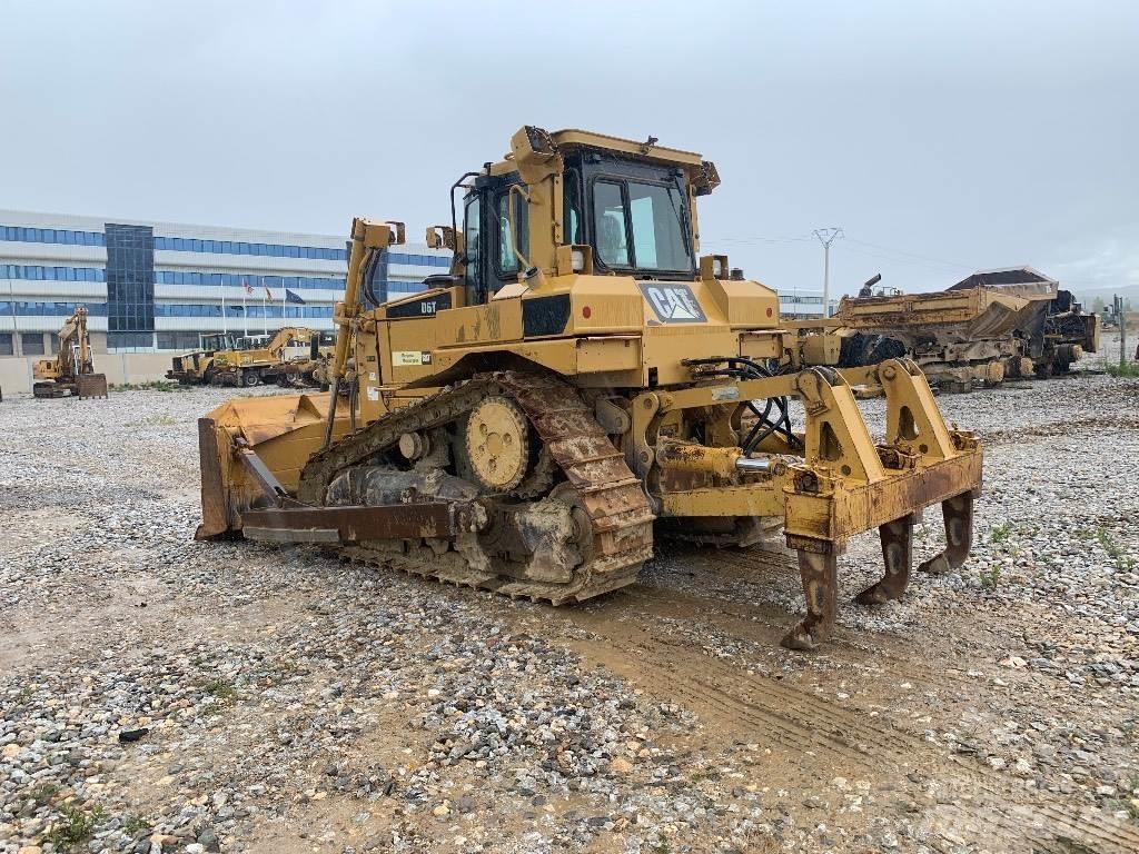 CAT D 6 T Dozers - Tratores rastos