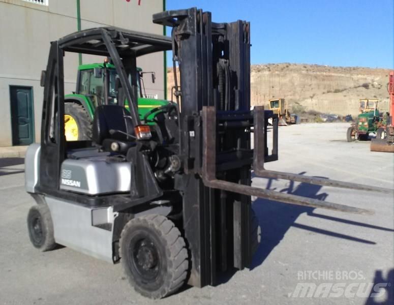 Nissan FD02A25Q Empilhadores Diesel