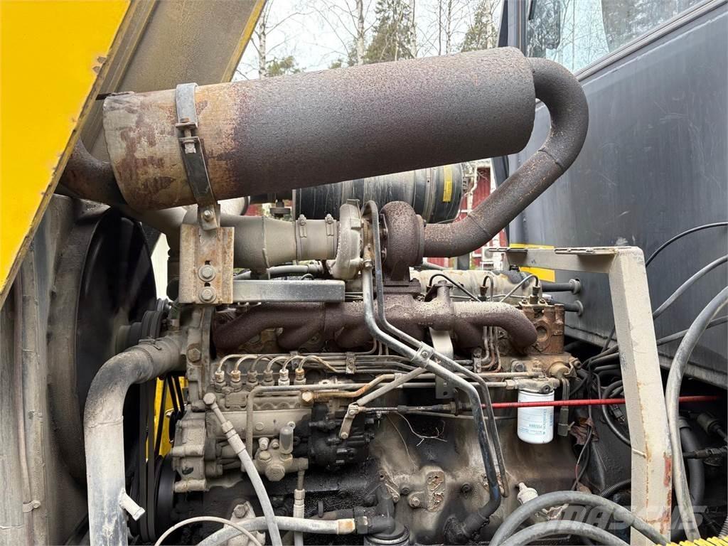 Lokomo AH 152 Motoniveladoras