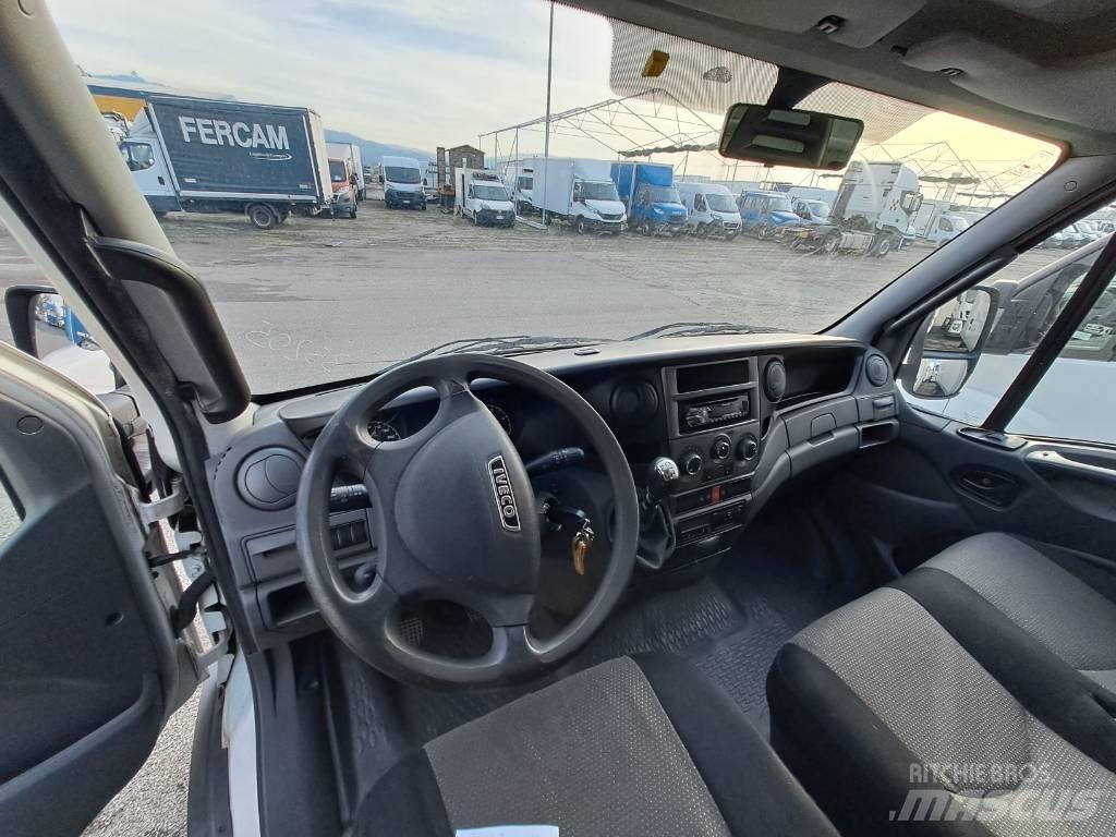 Iveco DAILY 60C17 Caminhões de caixa fechada