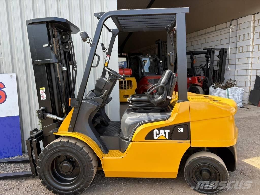CAT DP30NT Empilhadores Diesel