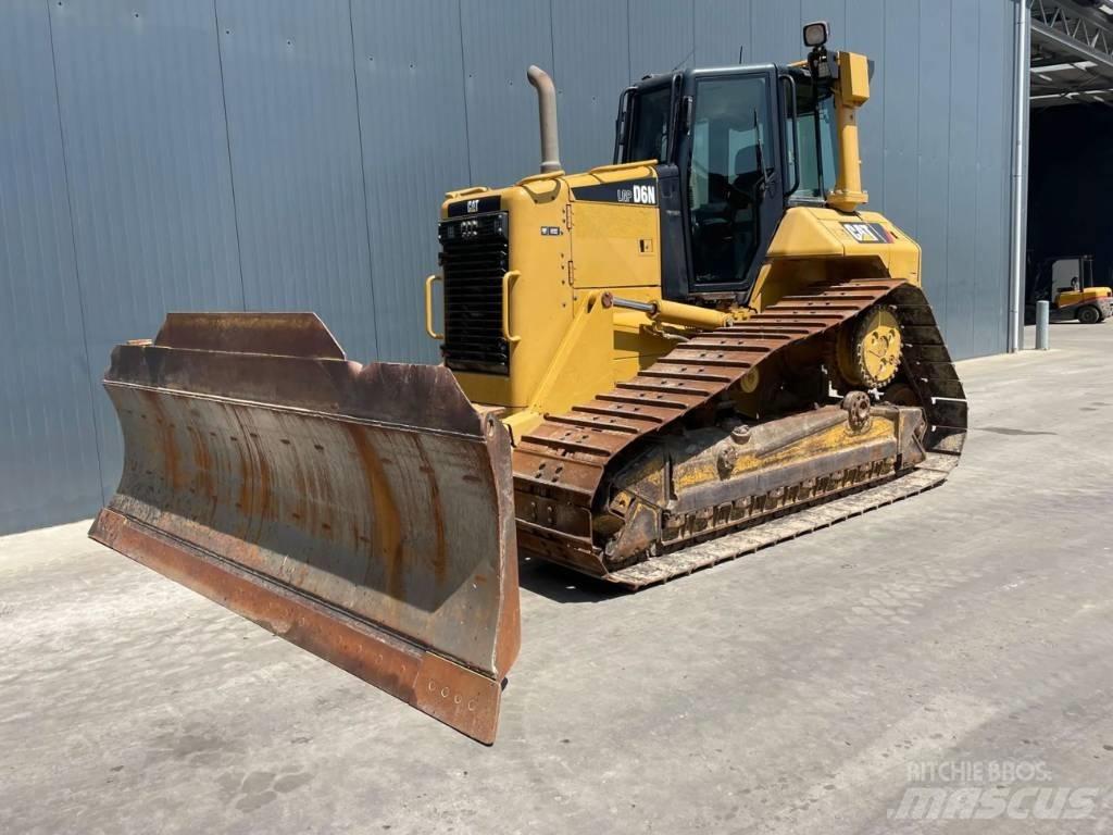 CAT D6N LGP Dozers - Tratores rastos
