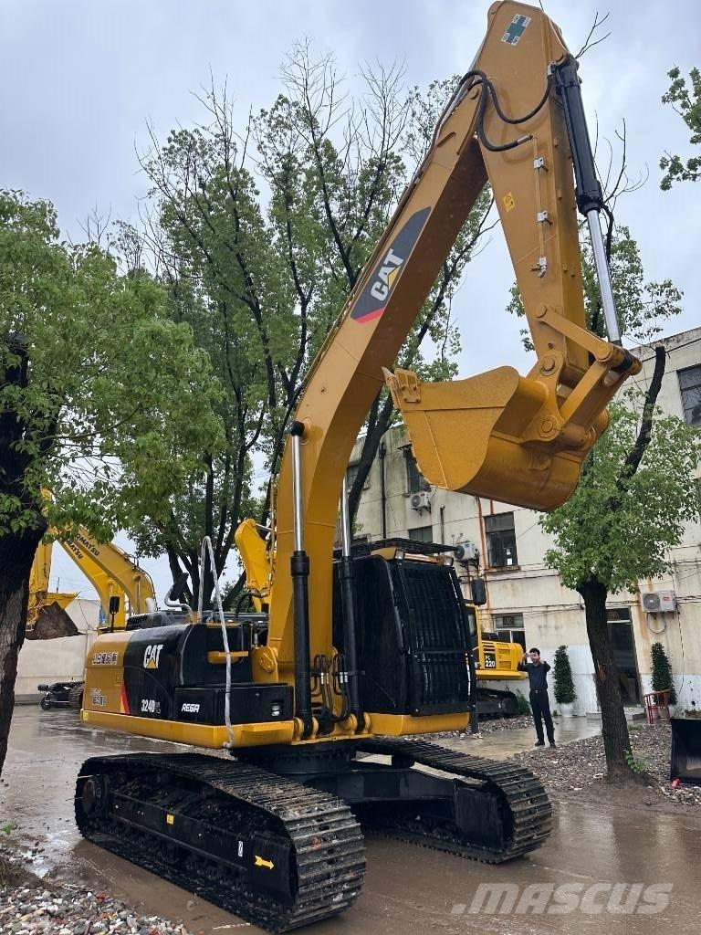 CAT 324 D Escavadoras Midi 7t - 12t