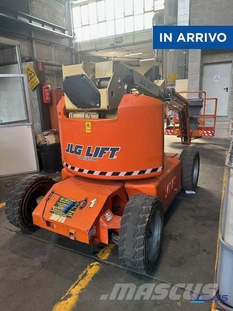 JLG E450AJ Elevadores braços articulados