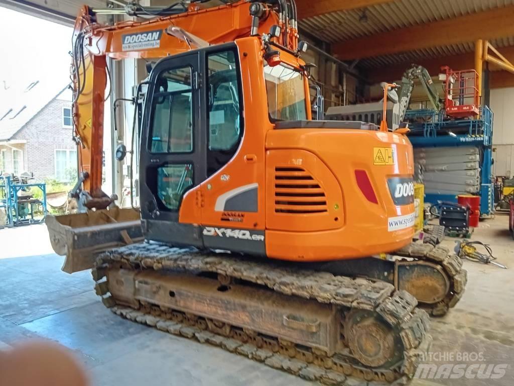 Doosan DX 140 LCR Escavadeiras de esteiras