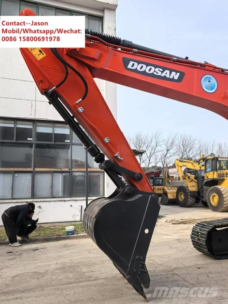 Doosan DX 225 LCA Escavadeiras de esteiras