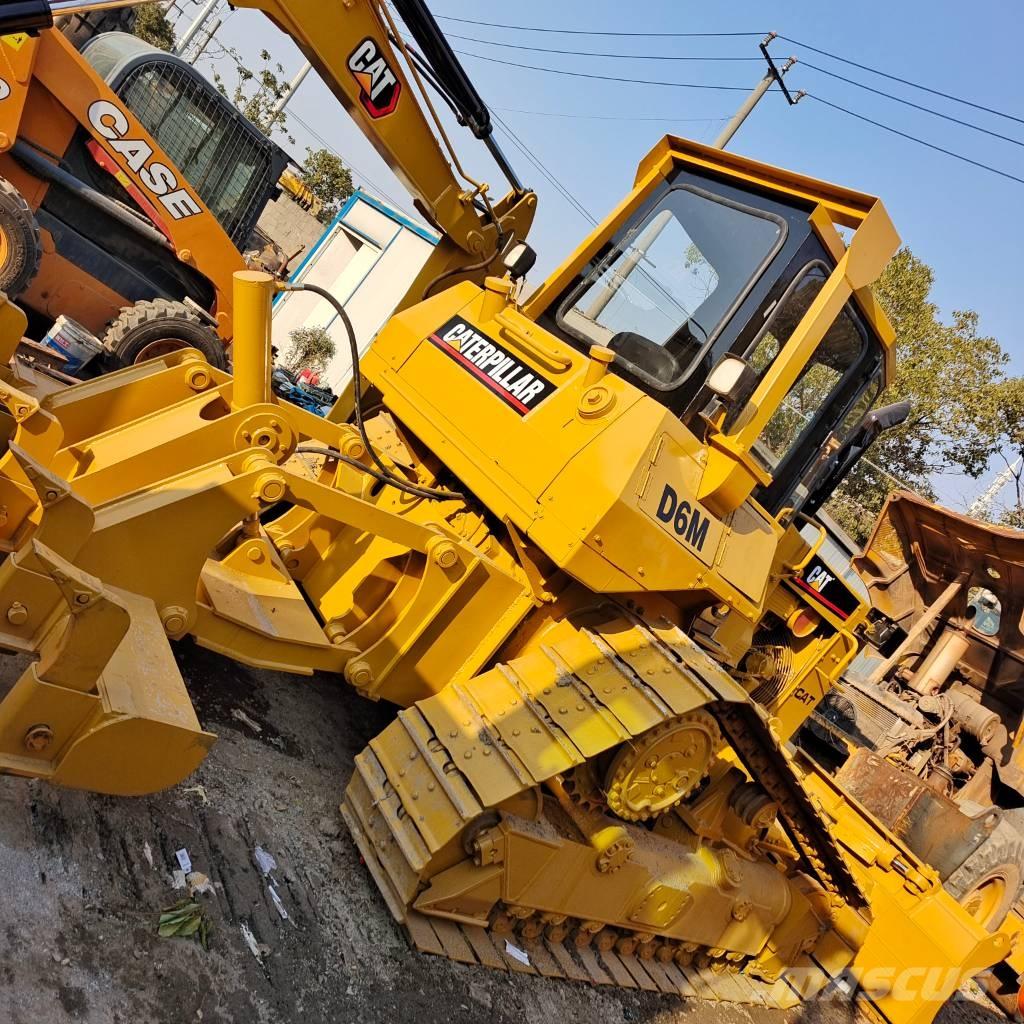 CAT D 6 M Dozers - Tratores rastos