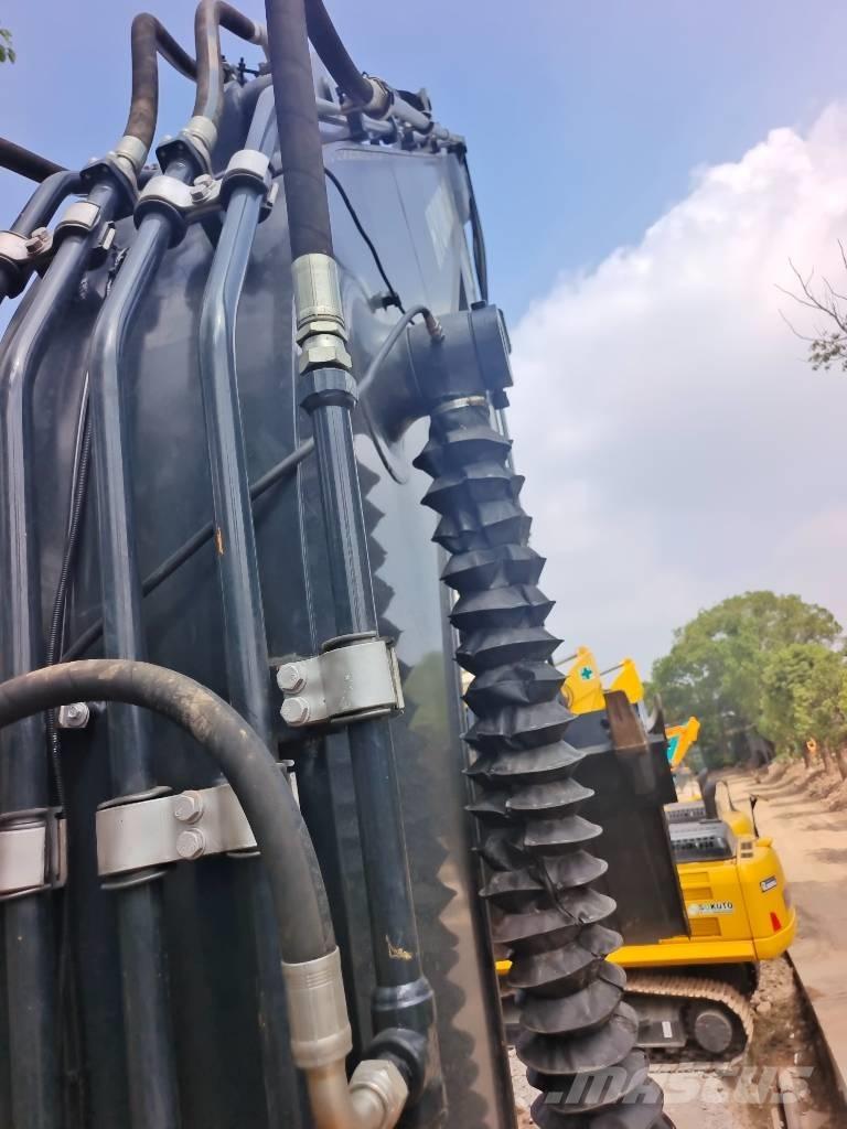 Hyundai HX 220 Escavadeiras de esteiras