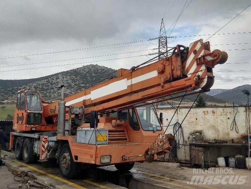 Kato NK 20B Gruas Todo terreno