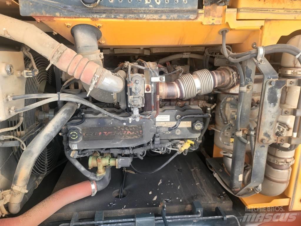 Hyundai HX 220 Escavadeiras de esteiras