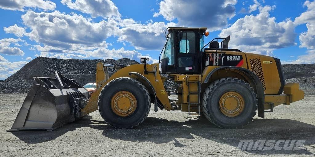 CAT 982 M Carregadeiras de rodas
