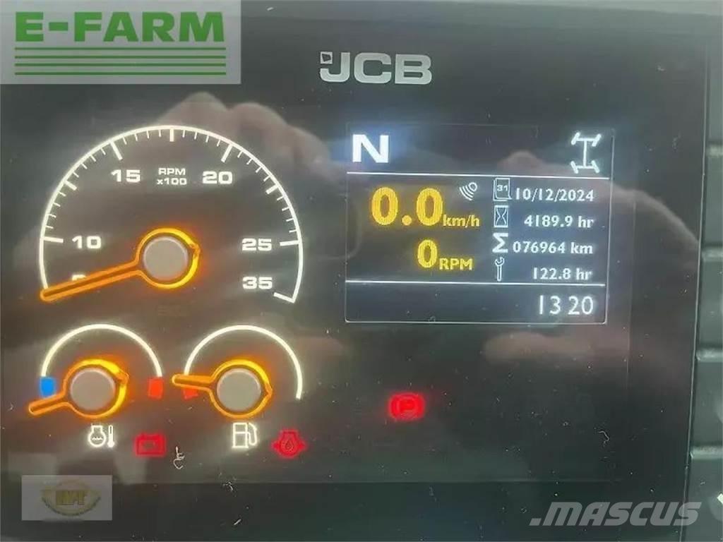 JCB fastrac 4220 Tratores Agrícolas usados