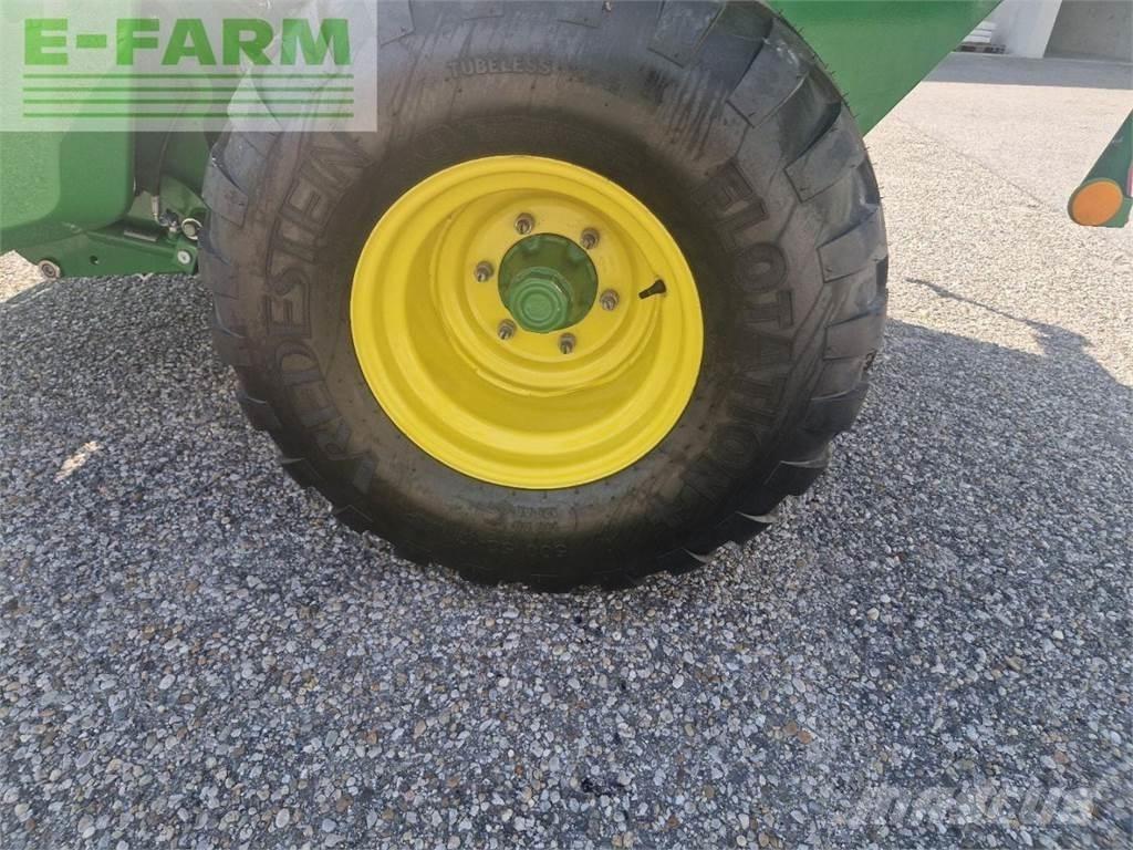 John Deere F441M Enfardadeira de fardos quadrados