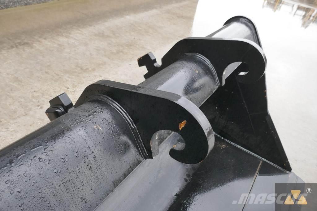 CAT 330 Bucket Baldes