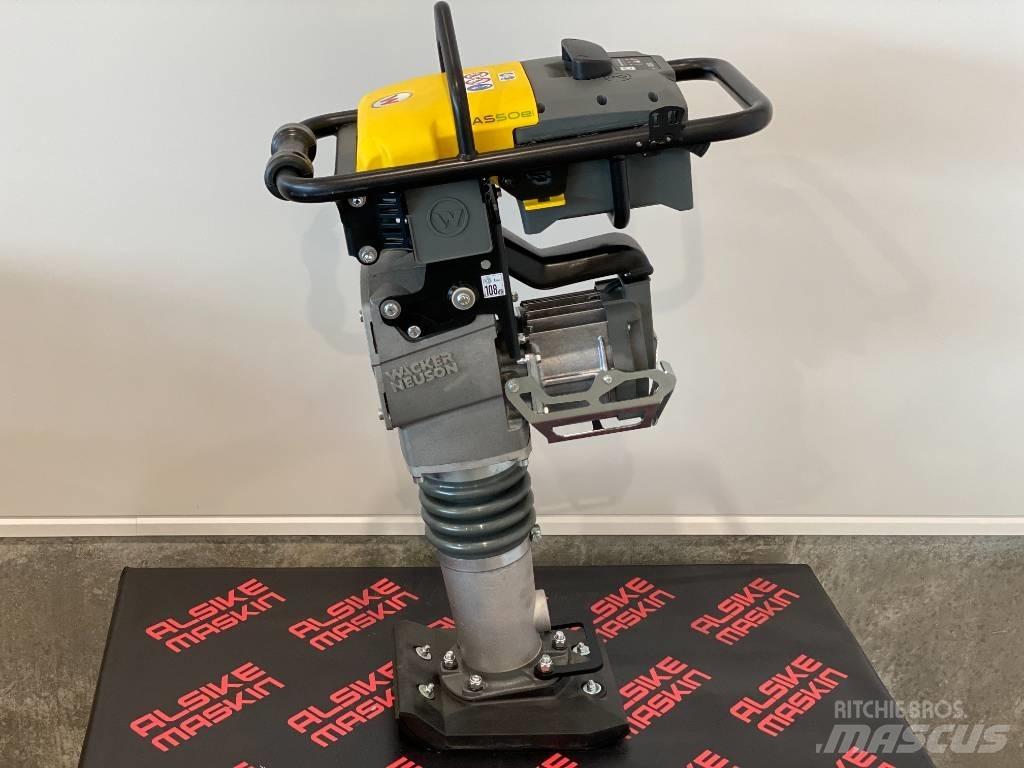 Wacker Neuson AS50e Saltitões