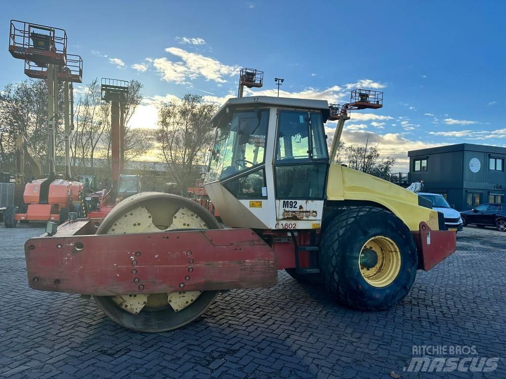 Dynapac CA 602 D Cilindros Compactadores monocilíndricos