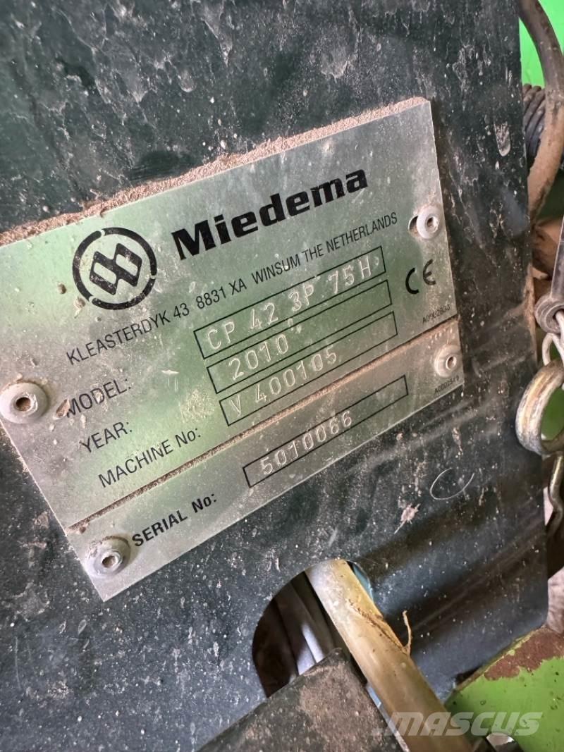 Miedema CP 42 (4x75) Semeadores de batatas