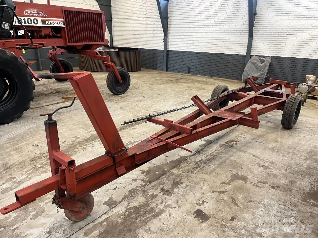 Hesston 8100 Encordoadores de Feno