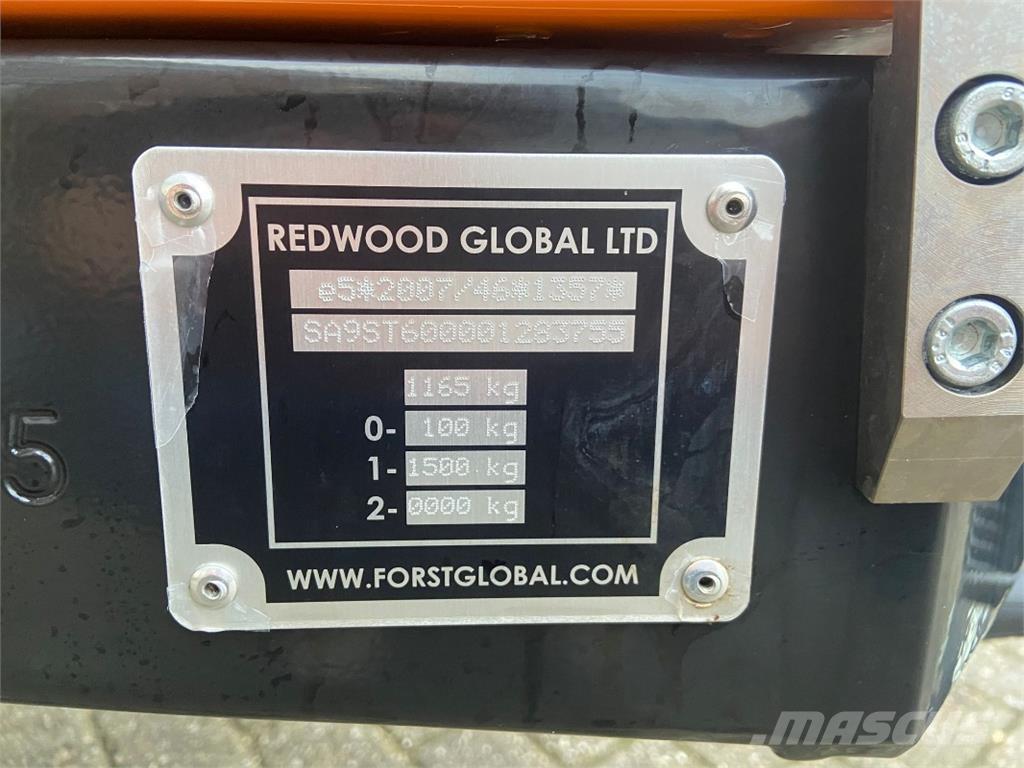  Först ST6D.24 Forrageiras auto-propulsionadas