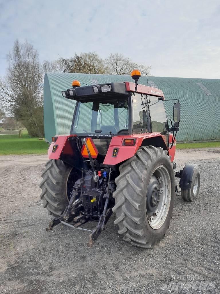 Case IH 5120 Tratores Agrícolas usados