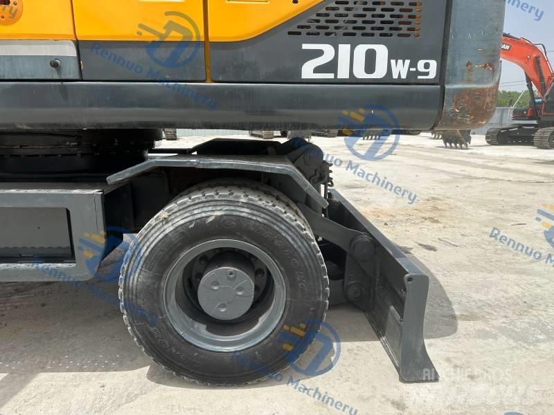 Hyundai R210W-9 Escavadoras de rodas