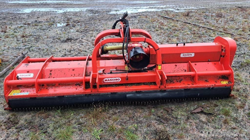 Maschio Bisonte 300 Gadanheiras e cortadores de folhas para pastos