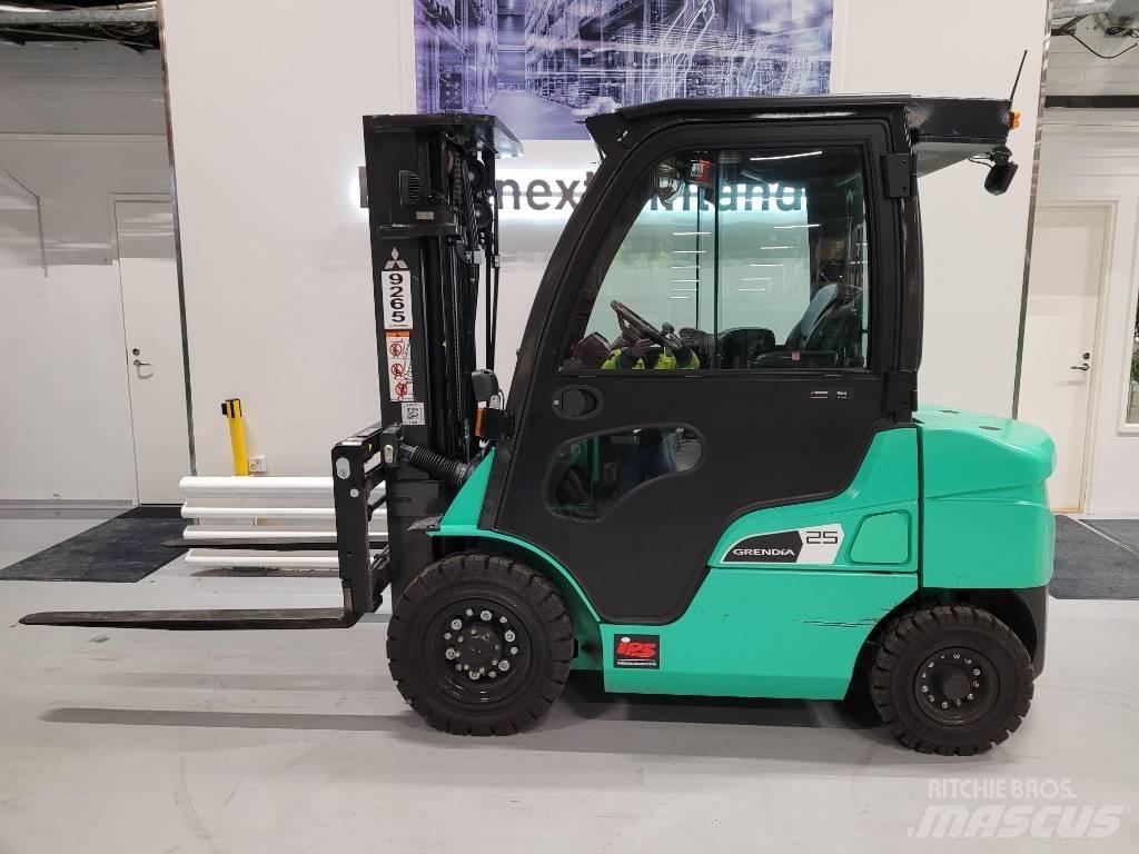 Mitsubishi FD25N3 Empilhadores Diesel