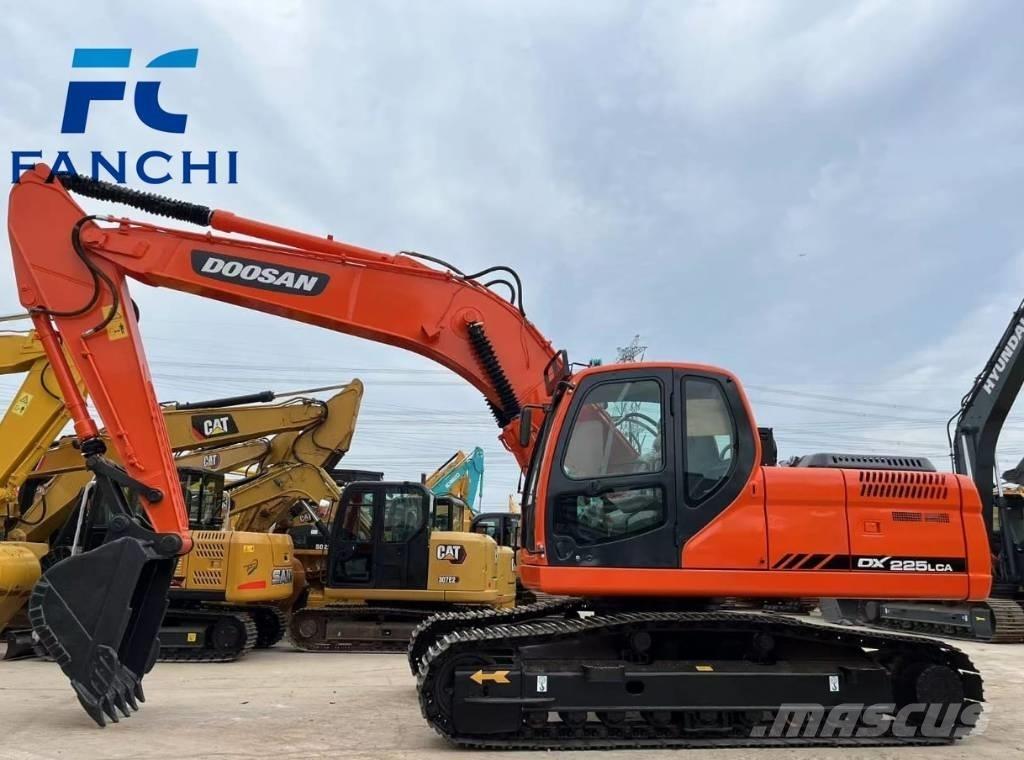 Doosan DX 225 LCA Escavadeiras de esteiras