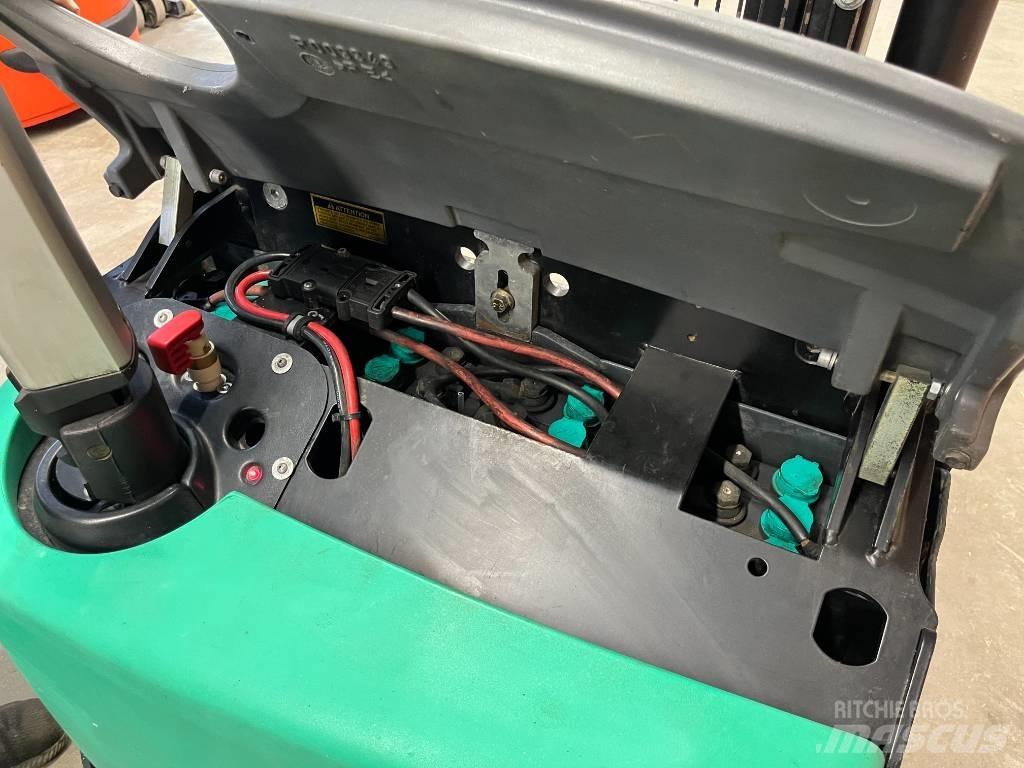Mitsubishi SBP 12 N Empilhador para operador externo