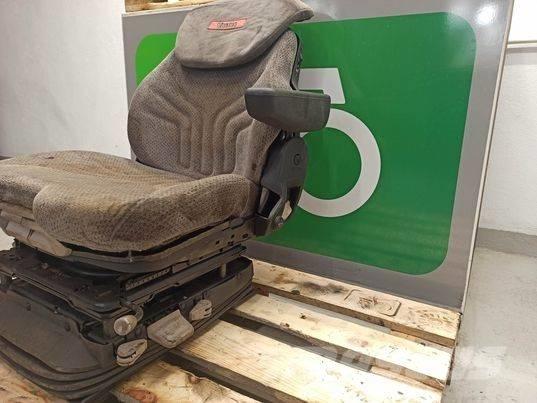 Valtra N 163 chair Cabina
