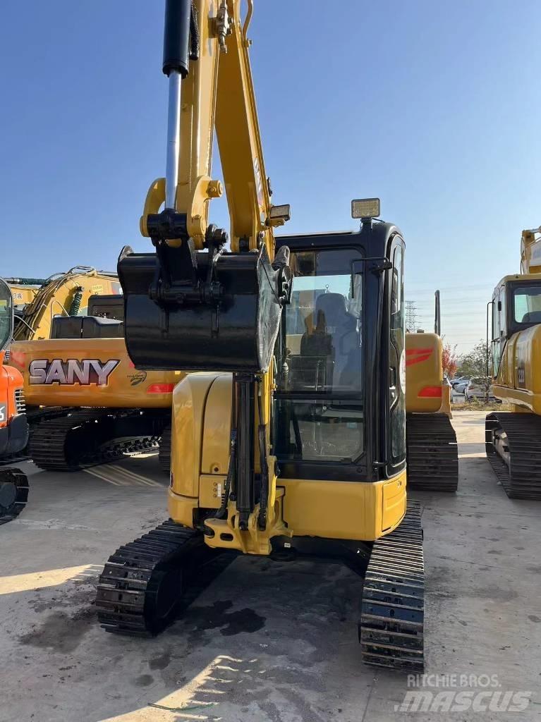 CAT 303.5E Miniescavadeiras