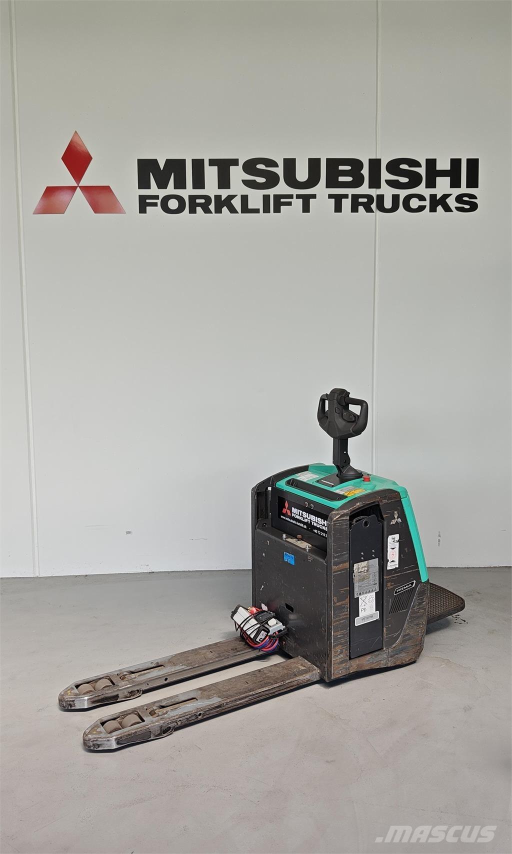 Mitsubishi PBV20N3 Camiőes de caixa aberta