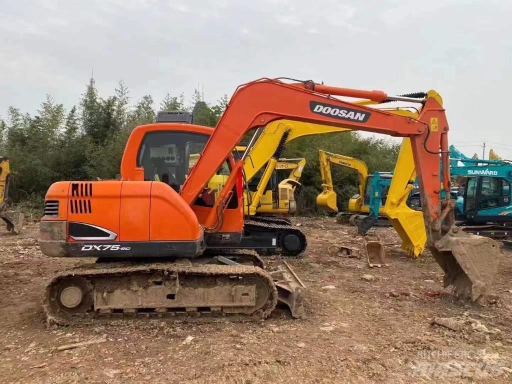 Doosan DX75 Escavadeiras de esteiras