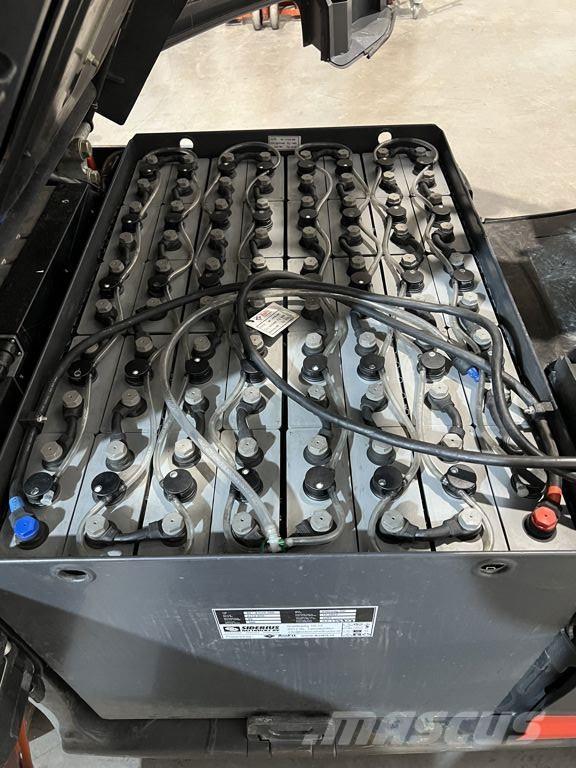 Linde E30-01 Empilhadores eléctricos