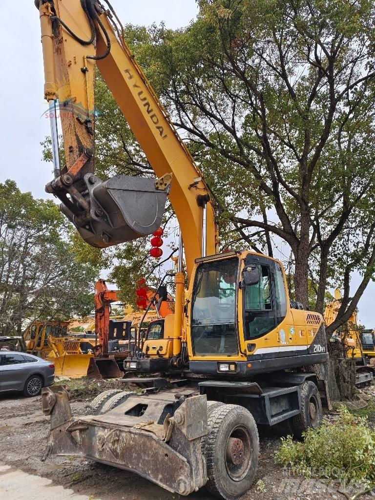 Hyundai R210W-9 Escavadoras de rodas