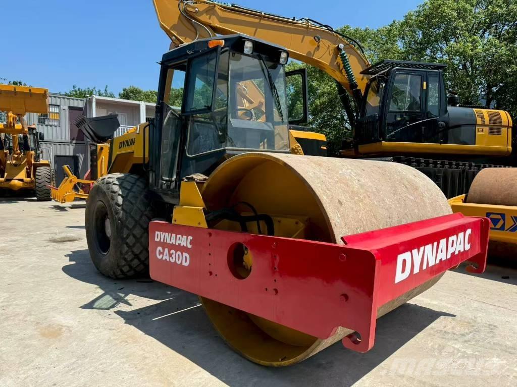 Dynapac CA 30 D Cilindros Compactadores monocilíndricos