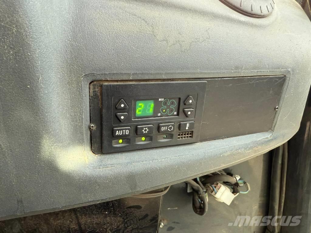 Komatsu WA100 M-7 Carregadeiras de rodas