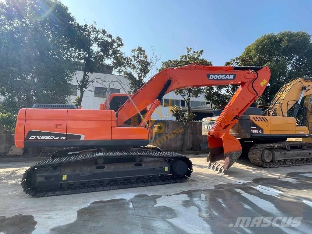 Doosan DX 225 LC Escavadeiras de esteiras