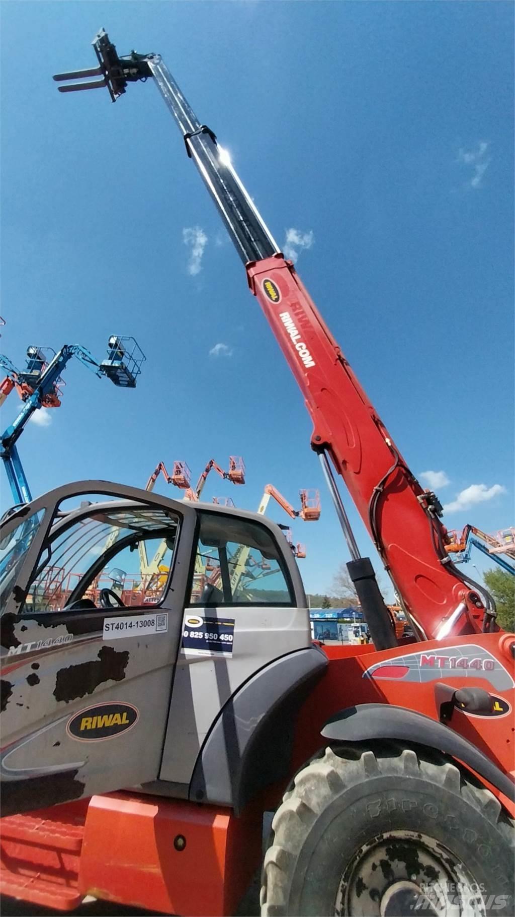 Manitou MT1440 Manipulador telescópico