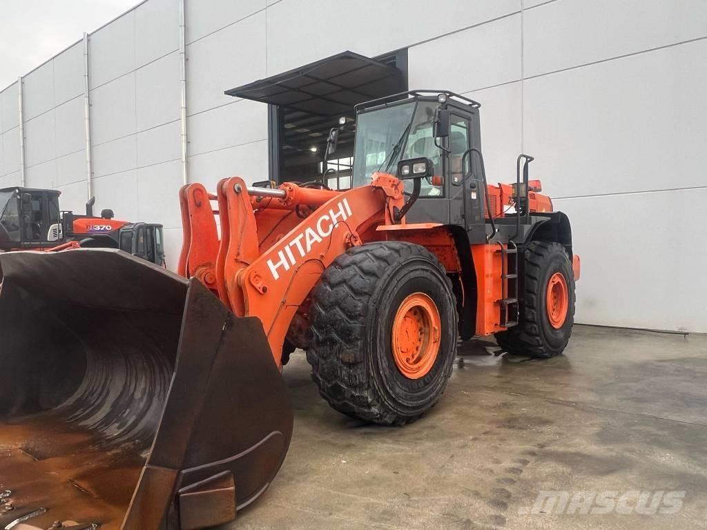 Hitachi ZW 330 Carregadeiras de rodas