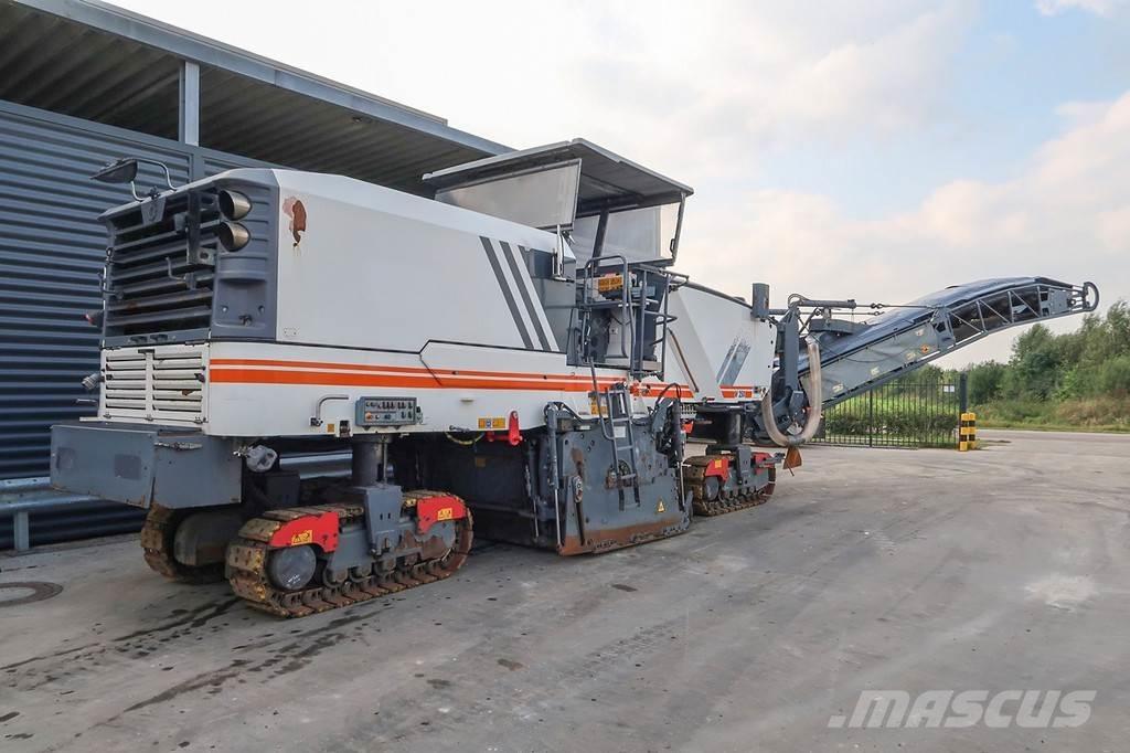 Wirtgen W 250 Moinhos de asfalto a frio