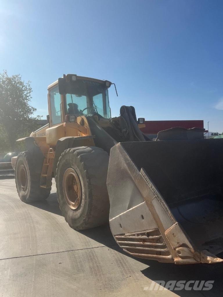 Volvo L 120 E Carregadeiras de rodas