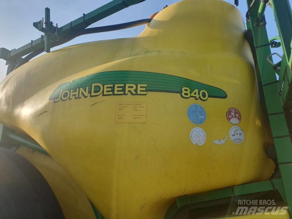 John Deere 840 Pulverizadores rebocados