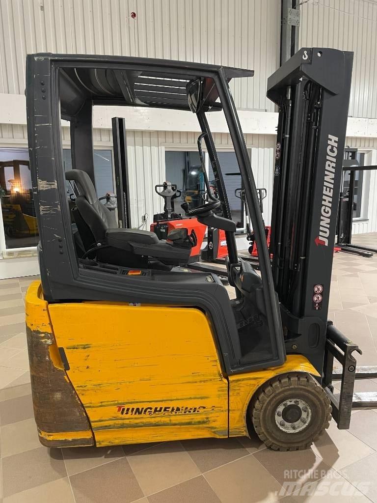 Jungheinrich EFG 213 Empilhadores eléctricos